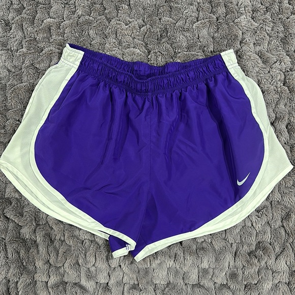 Nike purple running shorts - Picture 1 of 4